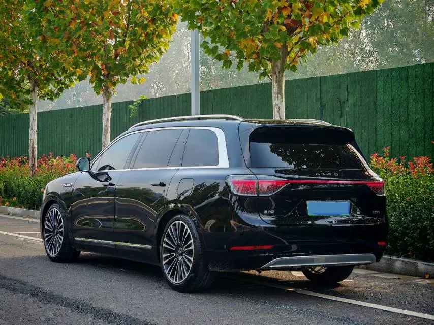 2024 AITO AITO M9 1.5T 152HP L4 REEV 42KWH,autocango,china used car exporter,china ev exporter,chinese used car exporter,chinese used ev exporter