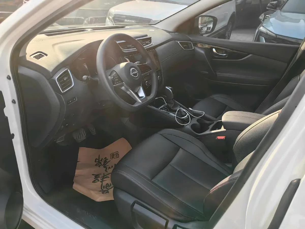 2023 Nissan Qashqai 2.0L 151HP L4 CVT,autocango,china used car exporter,china ev exporter,chinese used car exporter,chinese used ev exporter