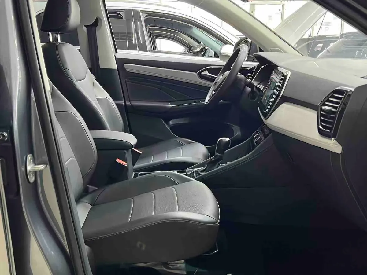 2022 Jetta VS5 1.4T 150HP L4 6AT,autocango,china used car exporter,china ev exporter,chinese used car exporter,chinese used ev exporter