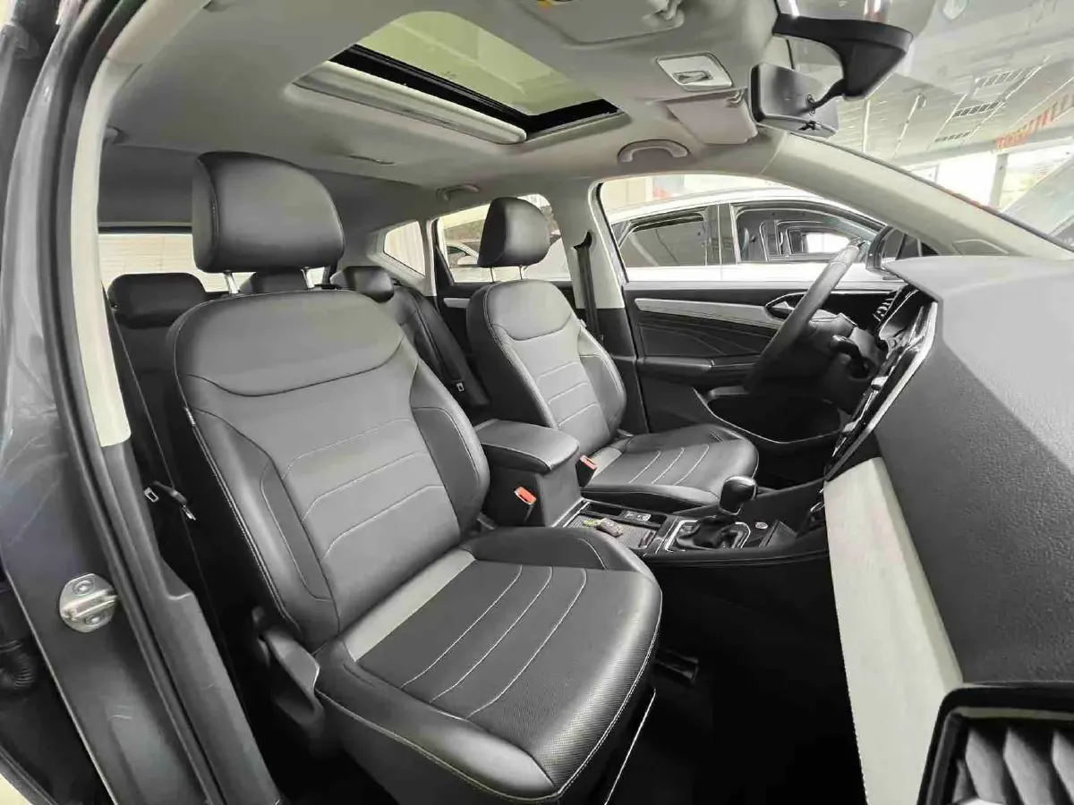 2022 Jetta VS5 1.4T 150HP L4 6AT,autocango,china used car exporter,china ev exporter,chinese used car exporter,chinese used ev exporter