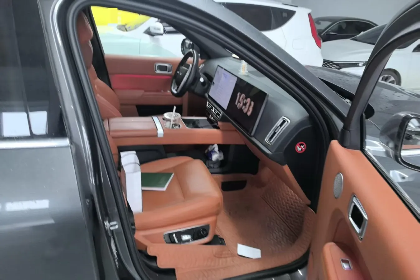 2023 Li L8 Range Extended 154HP REEV 40.9KWH,autocango,china used car exporter,china ev exporter,chinese used car exporter,chinese used ev exporter