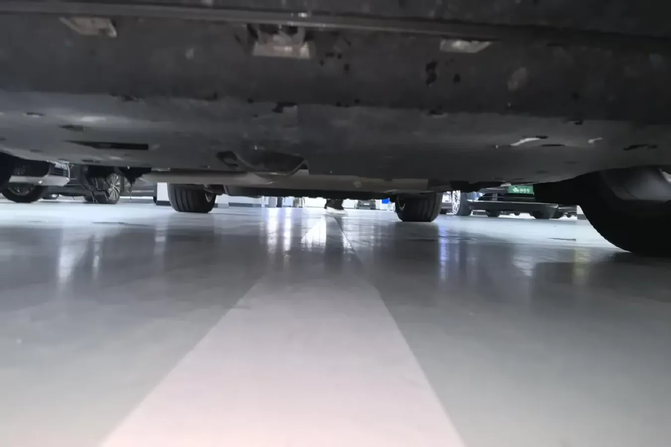 2023 Li L8 Range Extended 154HP REEV 40.9KWH,autocango,china used car exporter,china ev exporter,chinese used car exporter,chinese used ev exporter