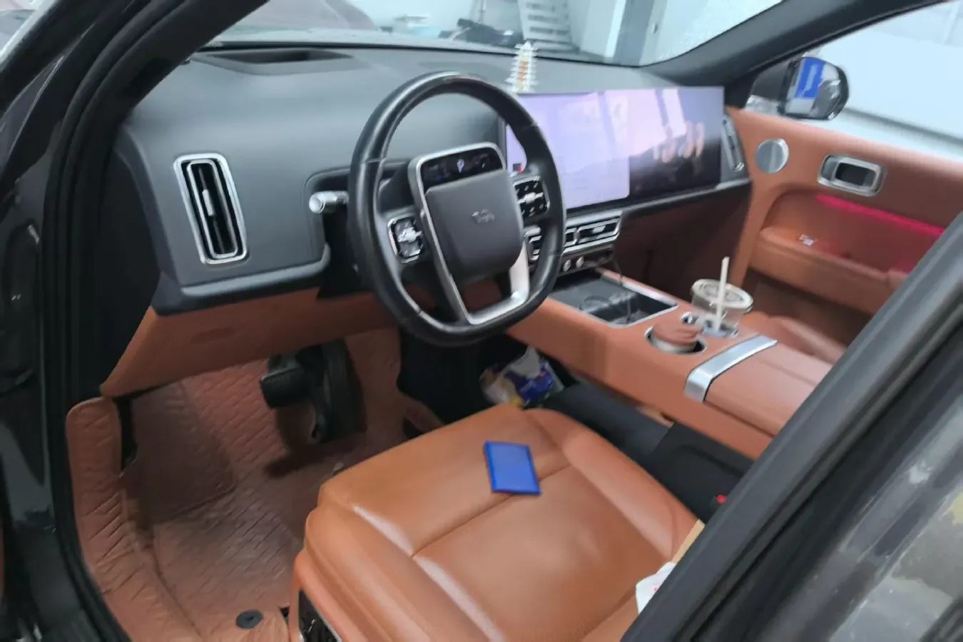 2023 Li L8 Range Extended 154HP REEV 40.9KWH,autocango,china used car exporter,china ev exporter,chinese used car exporter,chinese used ev exporter