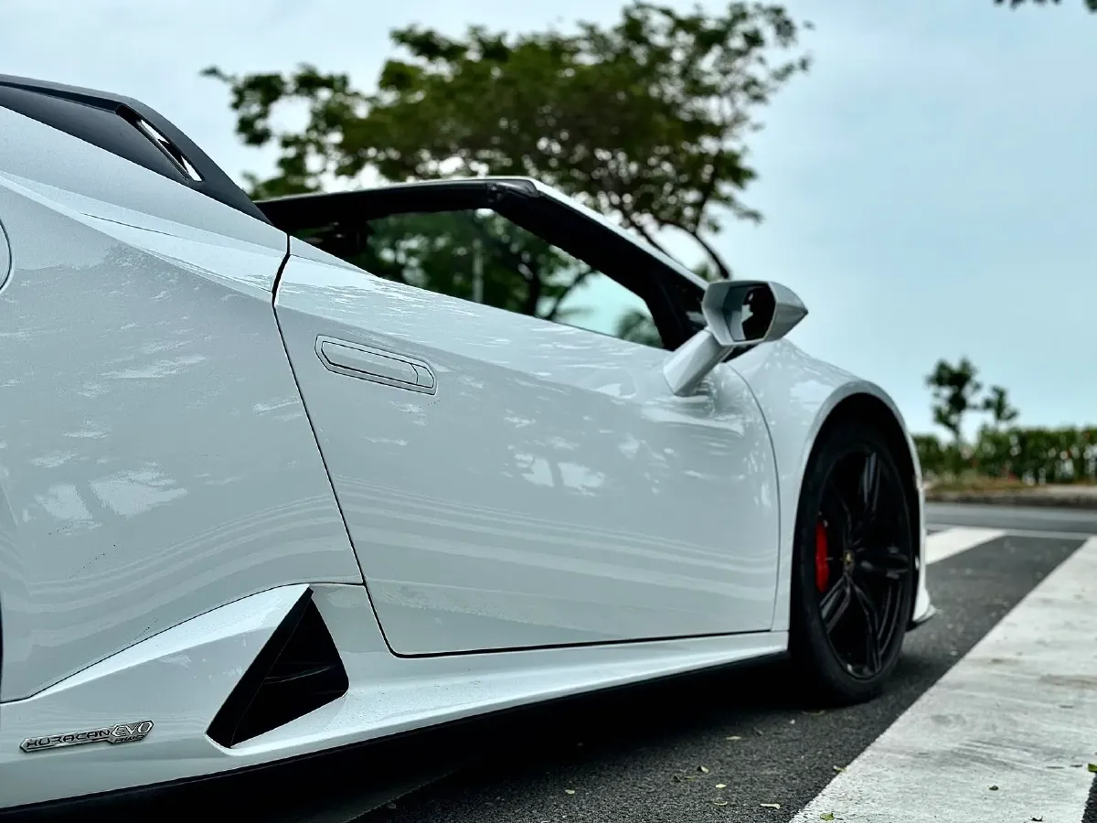 2019 Lamborghini Huracán 5.2L 640HP V10 7DCT,autocango,china used car exporter,china ev exporter,chinese used car exporter,chinese used ev exporter