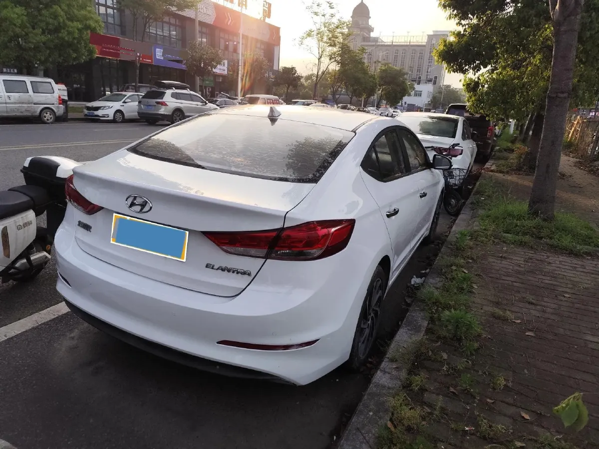 2020 Hyundai Elantra 1.5L 115HP L4 CVT,autocango,china used car exporter,china ev exporter,chinese used car exporter,chinese used ev exporter
