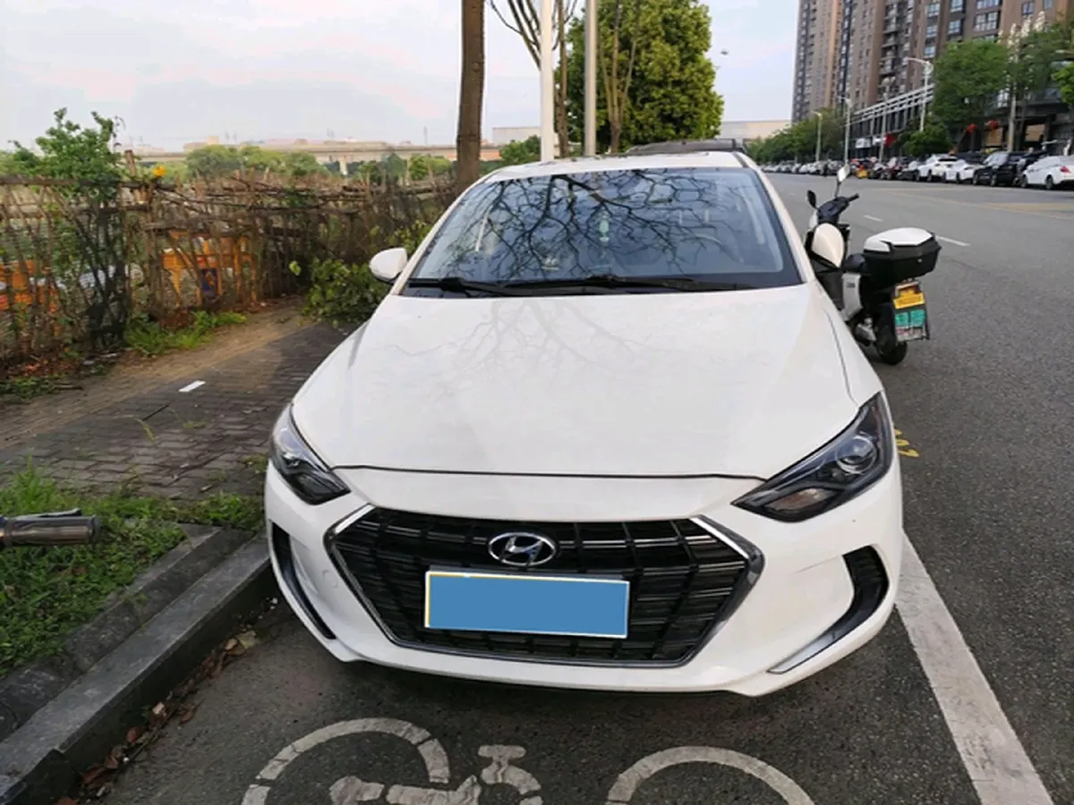 2020 Hyundai Elantra 1.5L 115HP L4 CVT,autocango,china used car exporter,china ev exporter,chinese used car exporter,chinese used ev exporter
