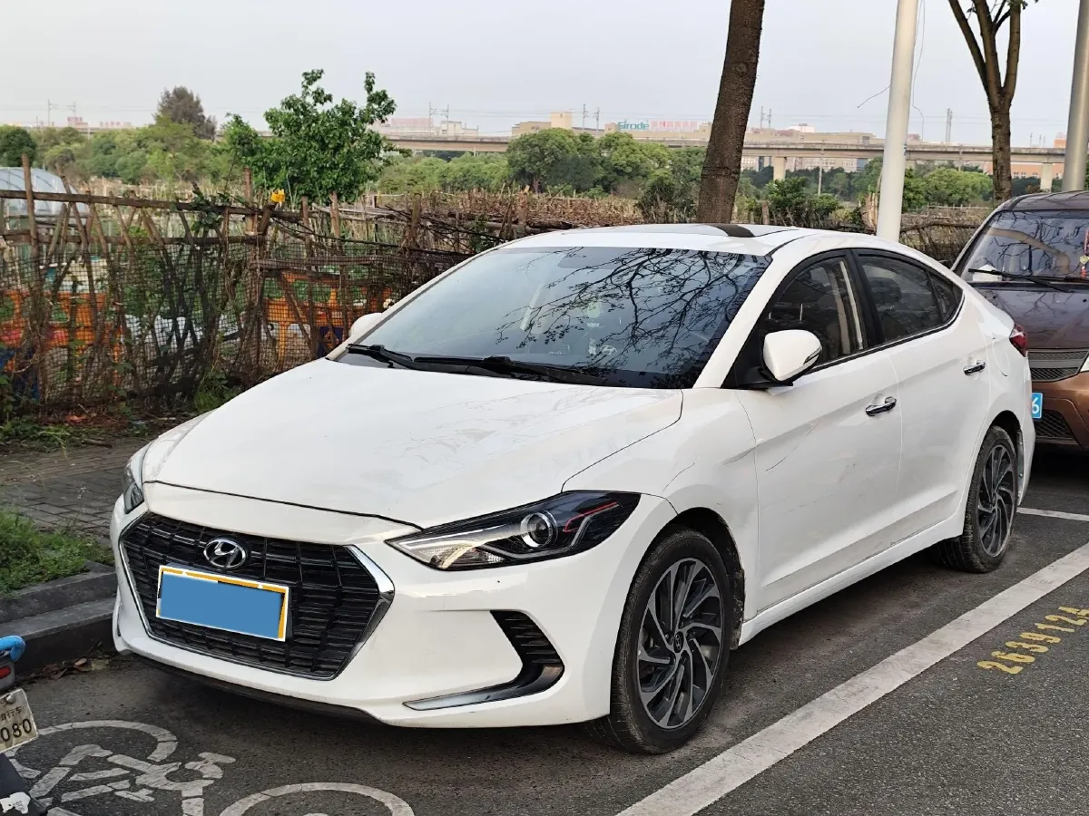 2020 Hyundai Elantra 1.5L 115HP L4 CVT,autocango,china used car exporter,china ev exporter,chinese used car exporter,chinese used ev exporter