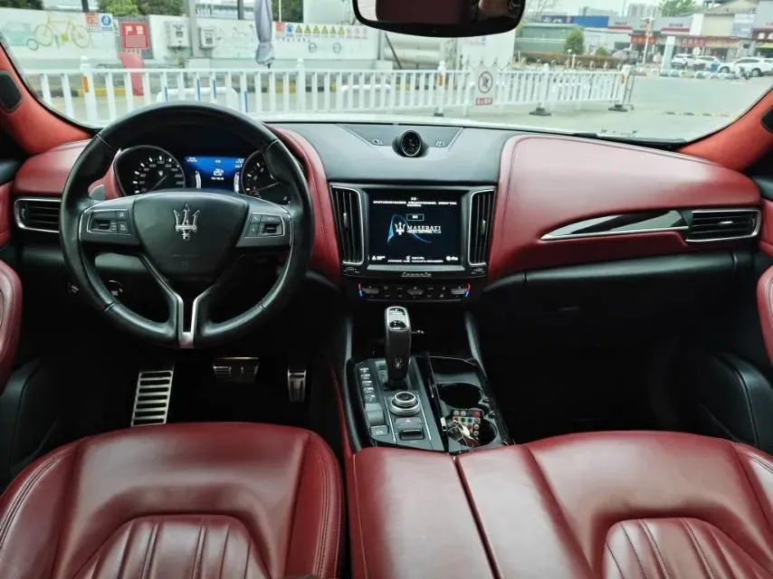 2019 Maserati Levante 3.0T 350HP V6 8AT,autocango,china used car exporter,china ev exporter,chinese used car exporter,chinese used ev exporter