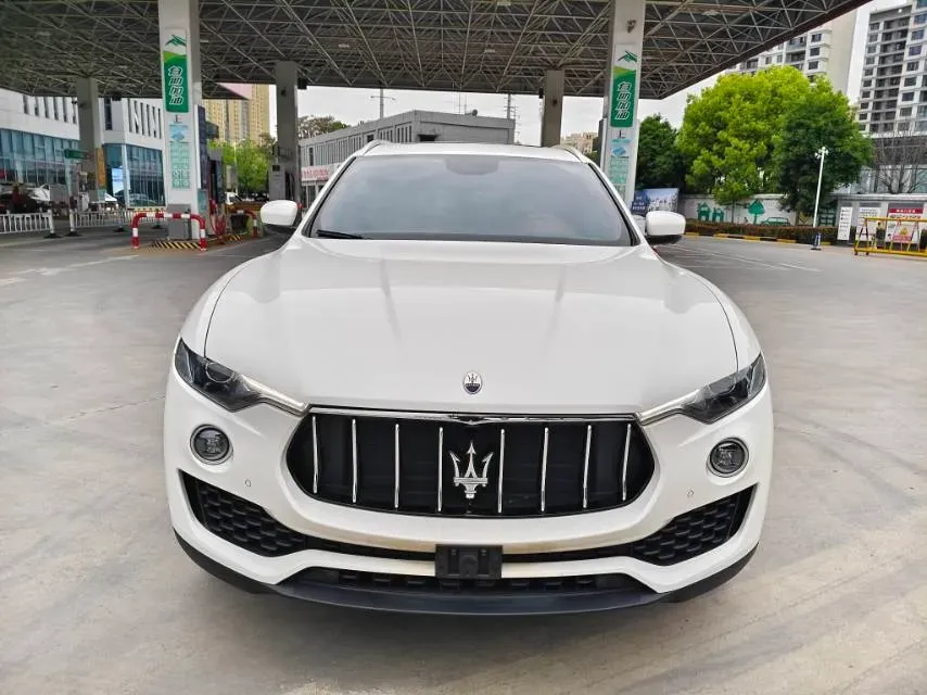 2019 Maserati Levante 3.0T 350HP V6 8AT,autocango,china used car exporter,china ev exporter,chinese used car exporter,chinese used ev exporter