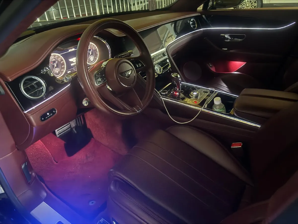 2021 Bentley Flying Spur 4.0T 550HP V8 8DCT,autocango,china used car exporter,china ev exporter,chinese used car exporter,chinese used ev exporter