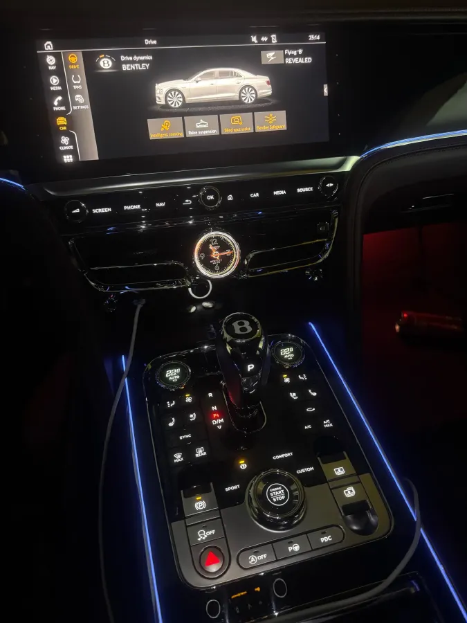 2021 Bentley Flying Spur 4.0T 550HP V8 8DCT,autocango,china used car exporter,china ev exporter,chinese used car exporter,chinese used ev exporter