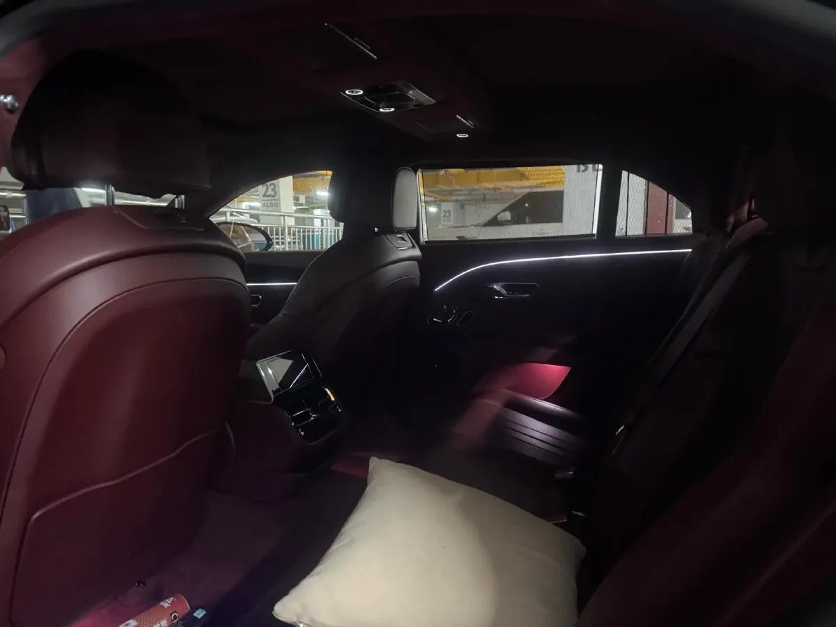 2021 Bentley Flying Spur 4.0T 550HP V8 8DCT,autocango,china used car exporter,china ev exporter,chinese used car exporter,chinese used ev exporter