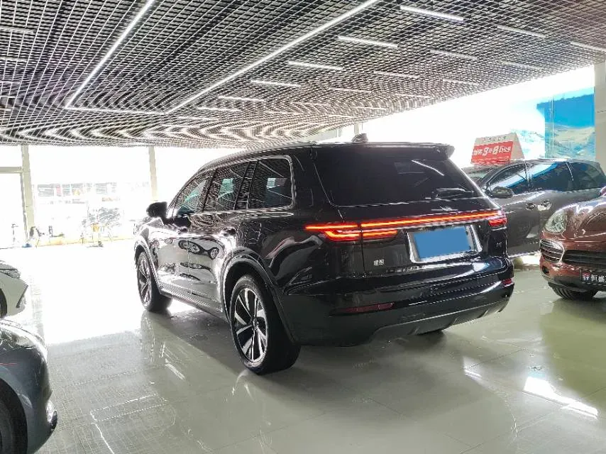 2021 Li ONE Range Extended 131HP REEV 40.5KWH,autocango,china used car exporter,china ev exporter,chinese used car exporter,chinese used ev exporter