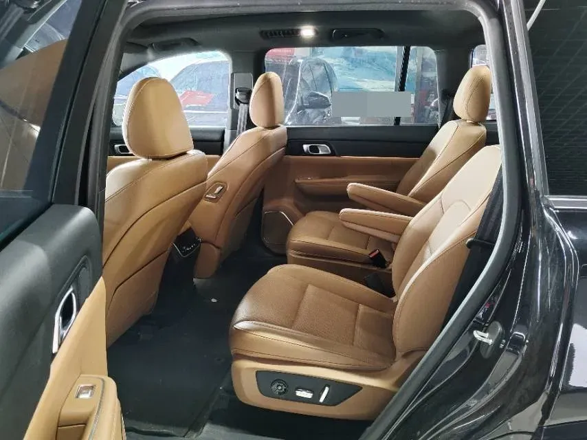 2021 Li ONE Range Extended 131HP REEV 40.5KWH,autocango,china used car exporter,china ev exporter,chinese used car exporter,chinese used ev exporter