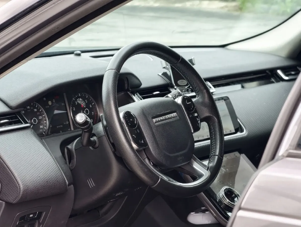 2020 Land Rover Range Rover Velar 2.0T 250HP L4 8AT,autocango,china used car exporter,china ev exporter,chinese used car exporter,chinese used ev exporter