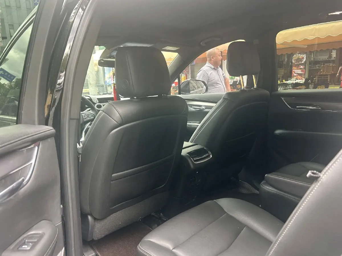 2020 Cadillac XT6 2.0T 237HP L4 9AT,autocango,china used car exporter,china ev exporter,chinese used car exporter,chinese used ev exporter