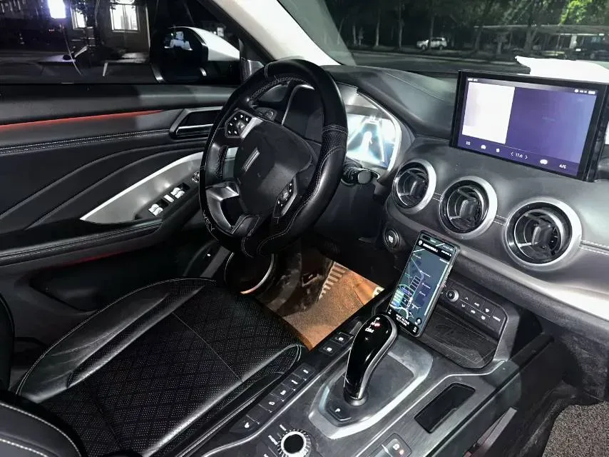 2018 WEY VV6 2.0T 197HP L4 7DCT,autocango,china used car exporter,china ev exporter,chinese used car exporter,chinese used ev exporter