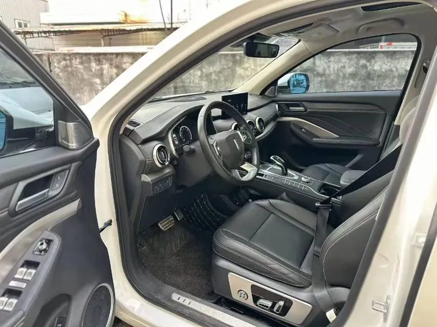 2018 WEY VV6 2.0T 197HP L4 7DCT,autocango,china used car exporter,china ev exporter,chinese used car exporter,chinese used ev exporter