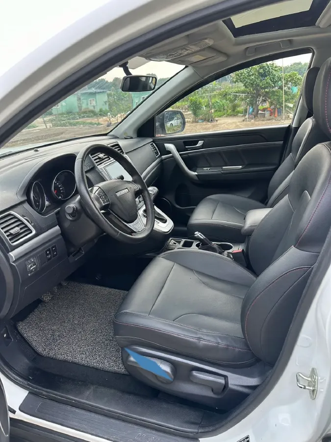 2019 Haval M6 1.5T 150HP L4 7DCT,autocango,china used car exporter,china ev exporter,chinese used car exporter,chinese used ev exporter