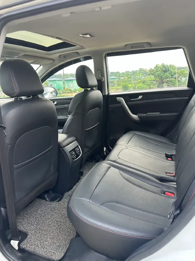 2019 Haval M6 1.5T 150HP L4 7DCT,autocango,china used car exporter,china ev exporter,chinese used car exporter,chinese used ev exporter