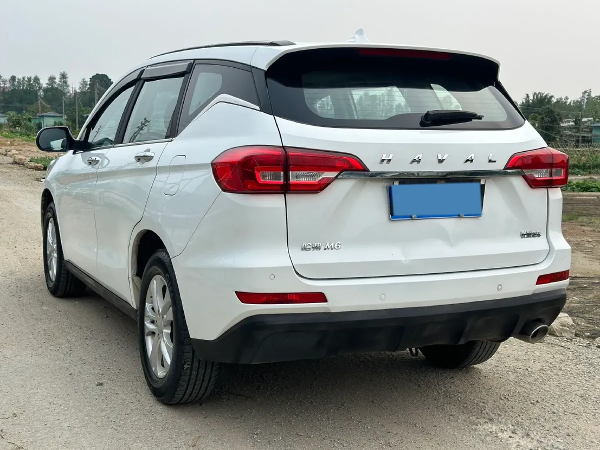 2019 Haval M6 1.5T 150HP L4 7DCT,autocango,china used car exporter,china ev exporter,chinese used car exporter,chinese used ev exporter