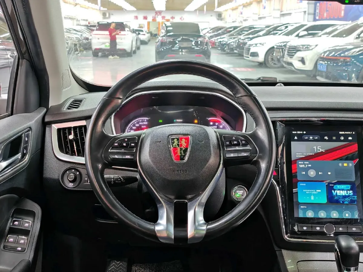 2018 Roewe RX5 2.0T 220HP L4 6DCT,autocango,china used car exporter,china ev exporter,chinese used car exporter,chinese used ev exporter