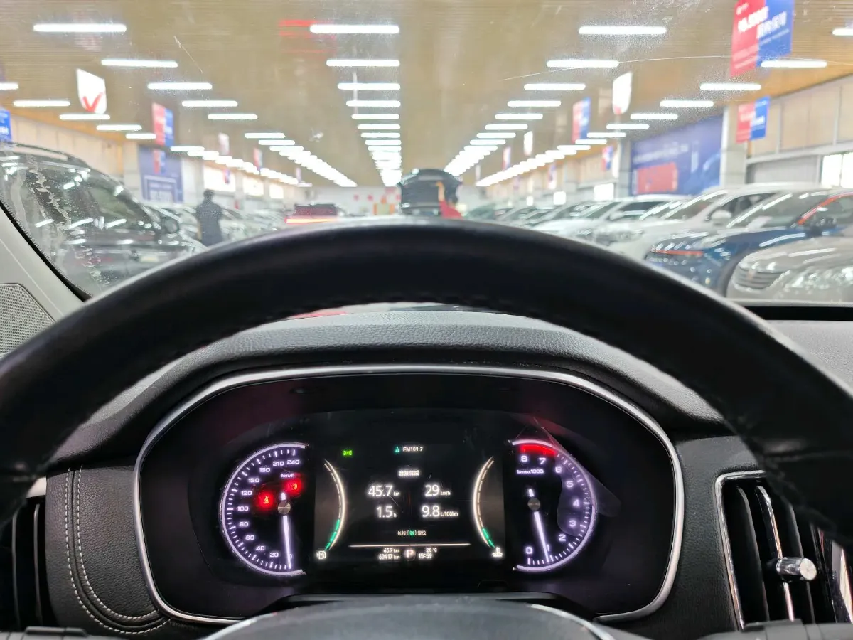 2018 Roewe RX5 2.0T 220HP L4 6DCT,autocango,china used car exporter,china ev exporter,chinese used car exporter,chinese used ev exporter