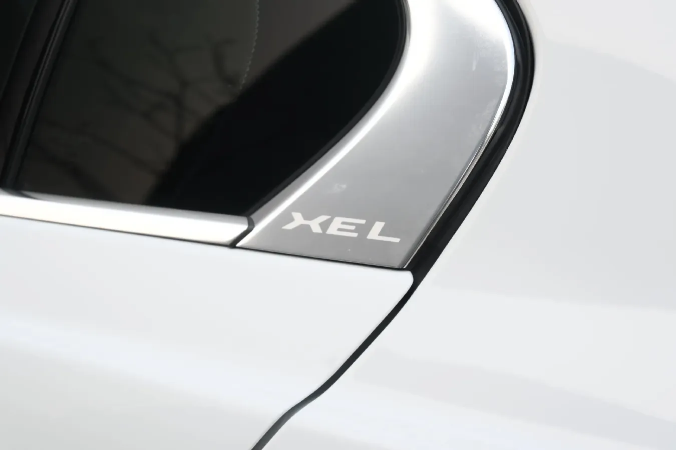 2024 Jaguar XEL 2.0T 250HP L4 8AT,autocango,china used car exporter,china ev exporter,chinese used car exporter,chinese used ev exporter