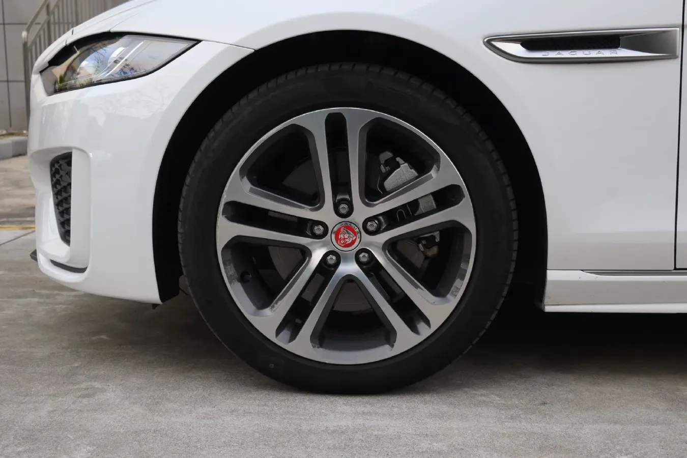 2024 Jaguar XEL 2.0T 250HP L4 8AT,autocango,china used car exporter,china ev exporter,chinese used car exporter,chinese used ev exporter