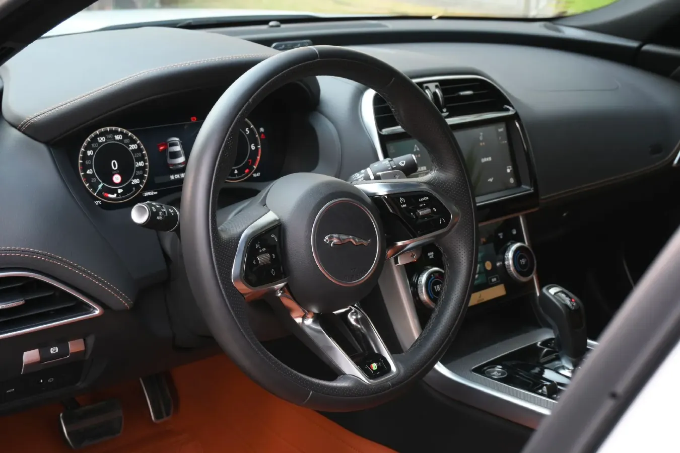 2024 Jaguar XEL 2.0T 250HP L4 8AT,autocango,china used car exporter,china ev exporter,chinese used car exporter,chinese used ev exporter