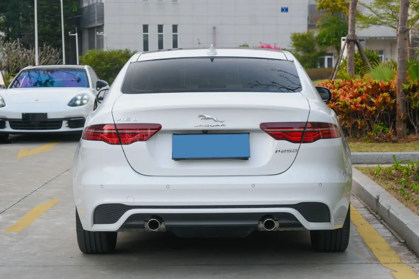 2024 Jaguar XEL 2.0T 250HP L4 8AT,autocango,china used car exporter,china ev exporter,chinese used car exporter,chinese used ev exporter