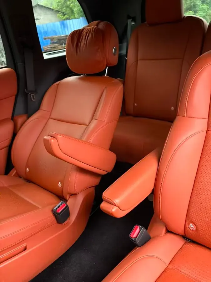 2024 Li L9 Range Extended 154HP REEV 52.3KWH,autocango,china used car exporter,china ev exporter,chinese used car exporter,chinese used ev exporter