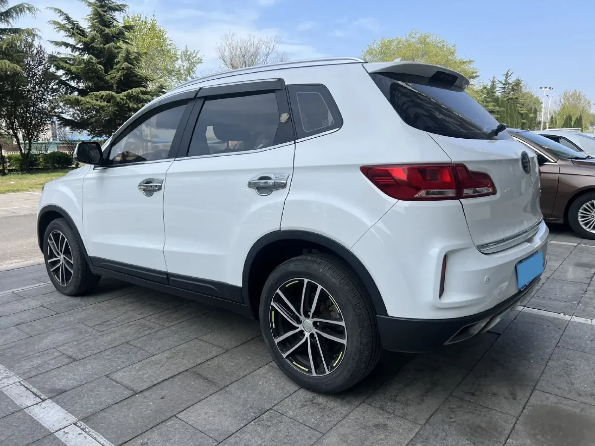 2018 Bestune X40 1.6L 114HP L4 6AT,autocango,china used car exporter,china ev exporter,chinese used car exporter,chinese used ev exporter