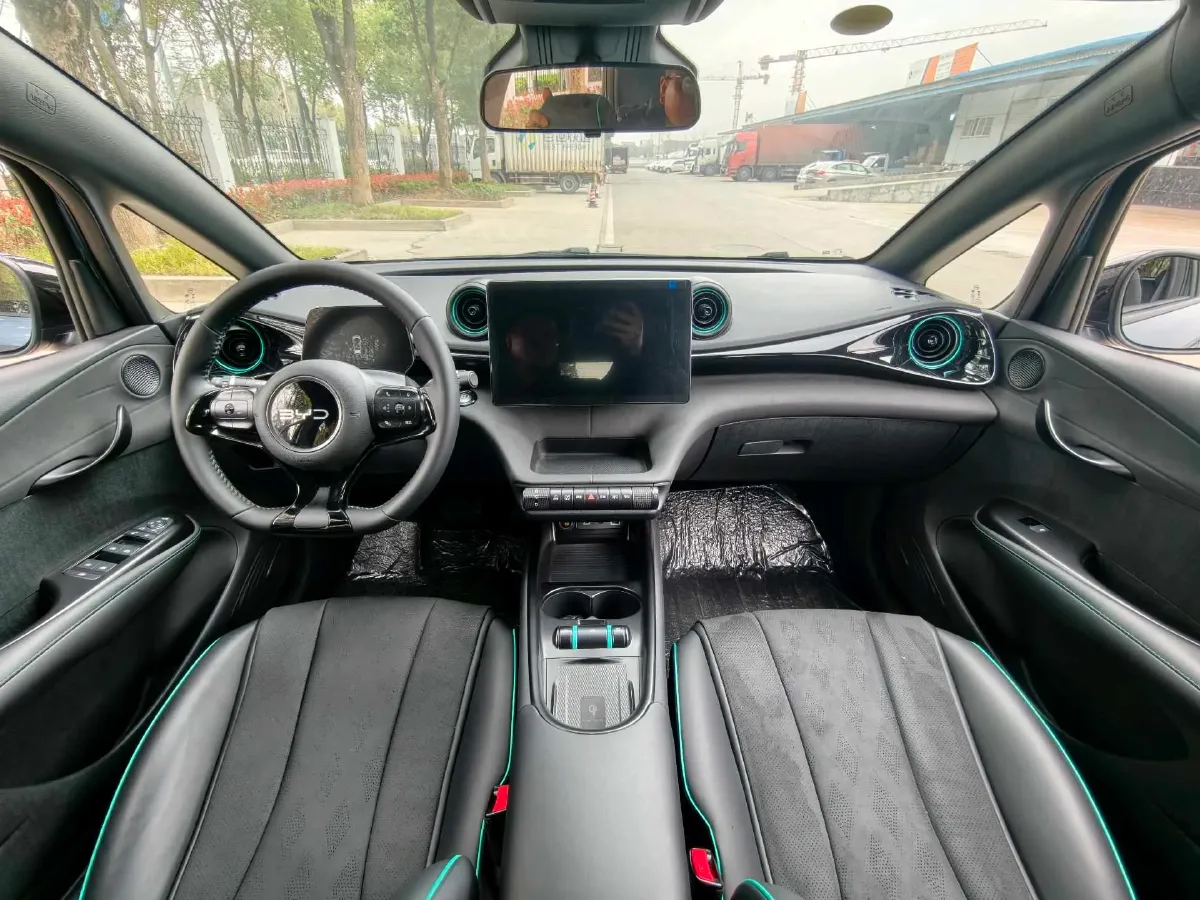 2024 BYD Dolphin BEV 44.928KWH,autocango,china used car exporter,china ev exporter,chinese used car exporter,chinese used ev exporter