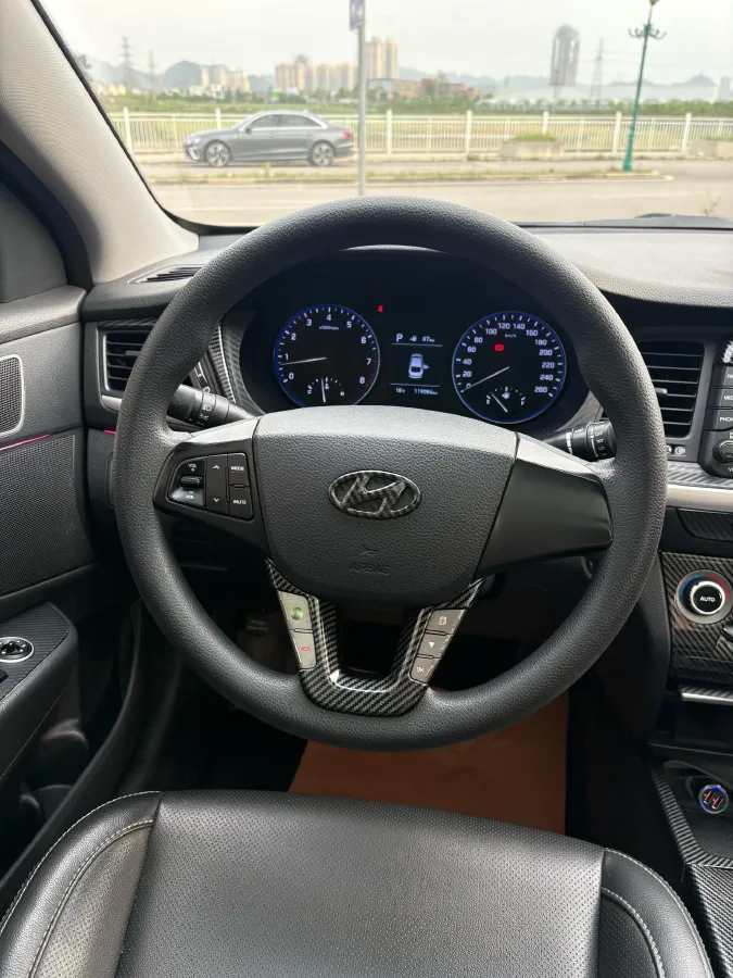 2017 Hyundai Mistra 1.6T 175HP L4 7DCT,autocango,china used car exporter,china ev exporter,chinese used car exporter,chinese used ev exporter