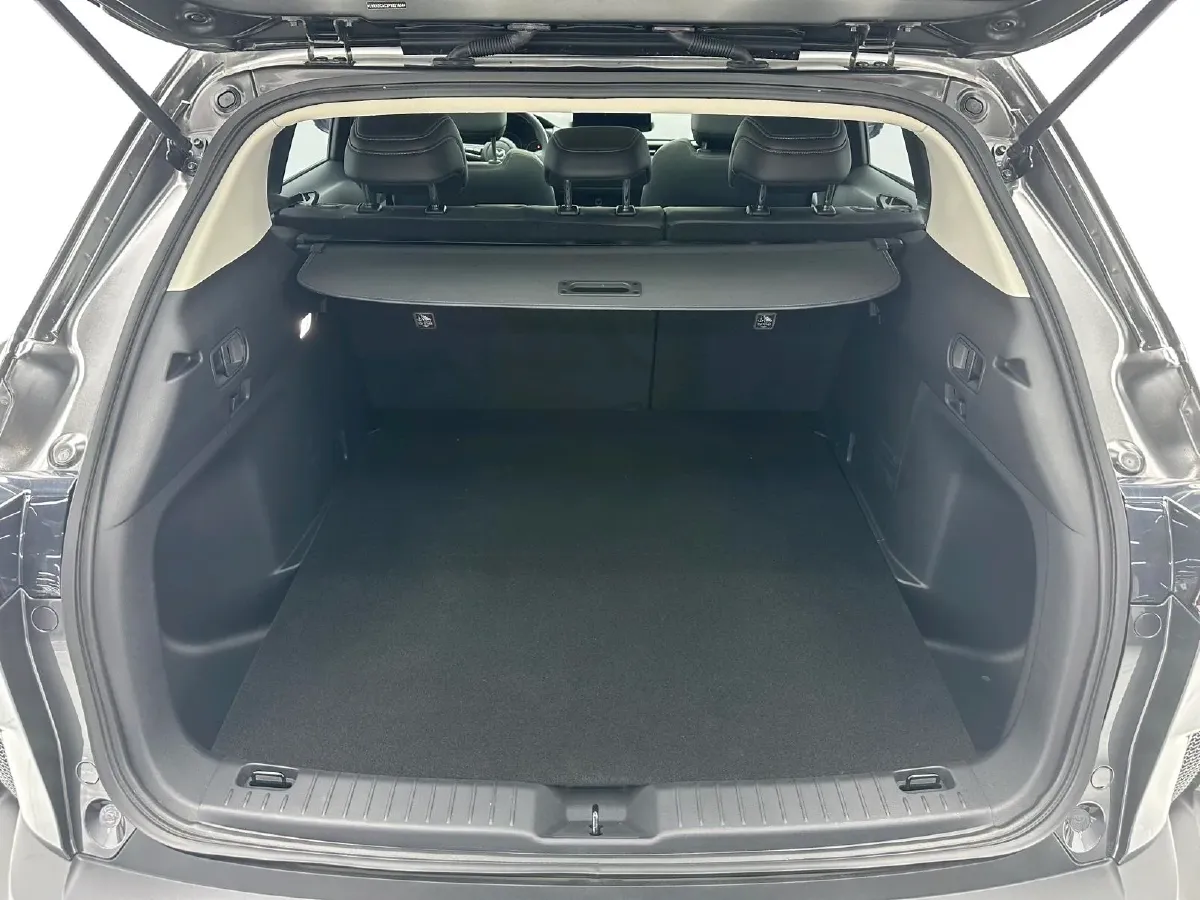 2023 Mazda CX-50 2.0L 155HP L4 6AT,autocango,china used car exporter,china ev exporter,chinese used car exporter,chinese used ev exporter