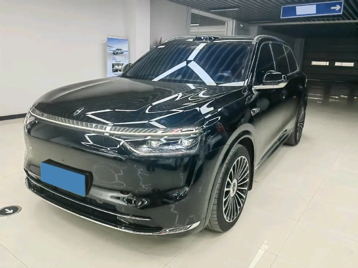 2025 AITO AITO M8 REEV 160HP REEV 53.4KWH,autocango,china used car exporter,china ev exporter,chinese used car exporter,chinese used ev exporter