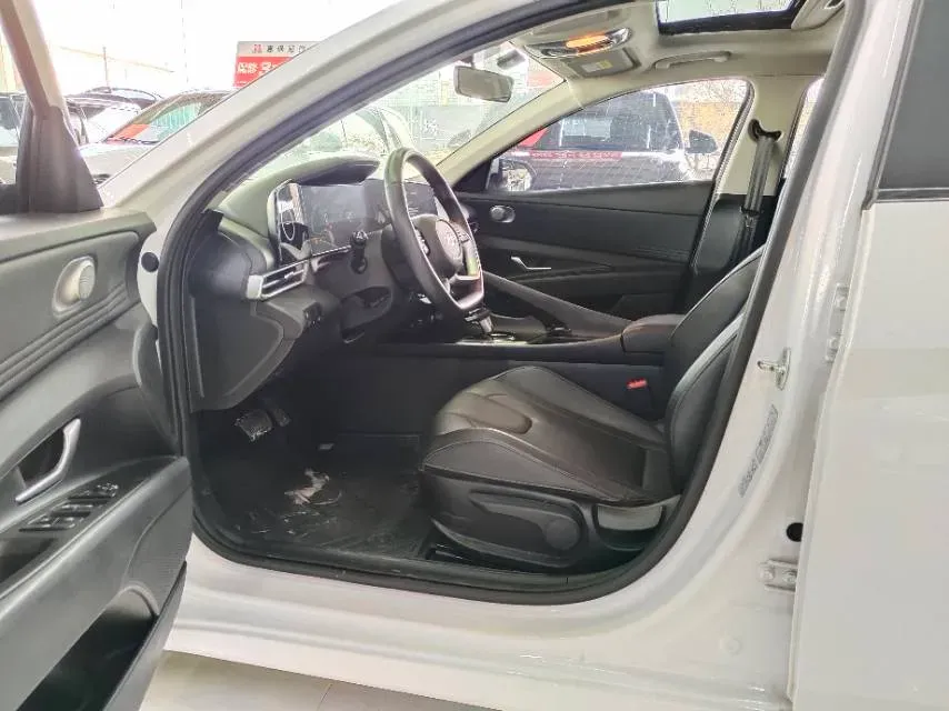 2022 Hyundai Elantra 1.5L 115HP L4 CVT,autocango,china used car exporter,china ev exporter,chinese used car exporter,chinese used ev exporter