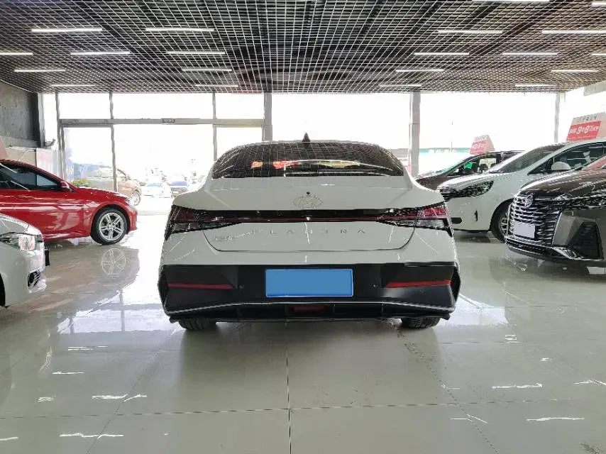 2022 Hyundai Elantra 1.5L 115HP L4 CVT,autocango,china used car exporter,china ev exporter,chinese used car exporter,chinese used ev exporter
