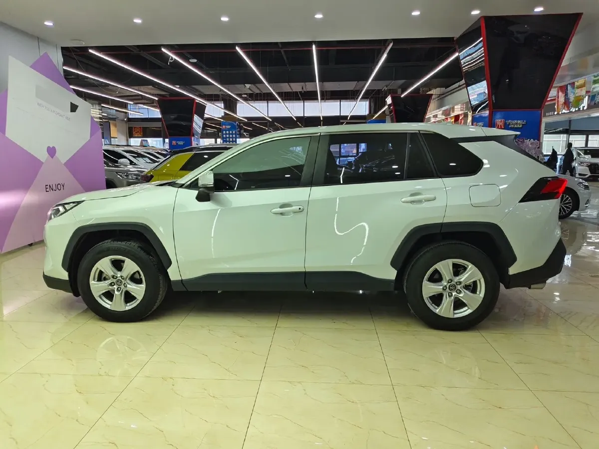 2021 Toyota RAV4 2.0L 171HP L4 CVT,autocango,china used car exporter,china ev exporter,chinese used car exporter,chinese used ev exporter