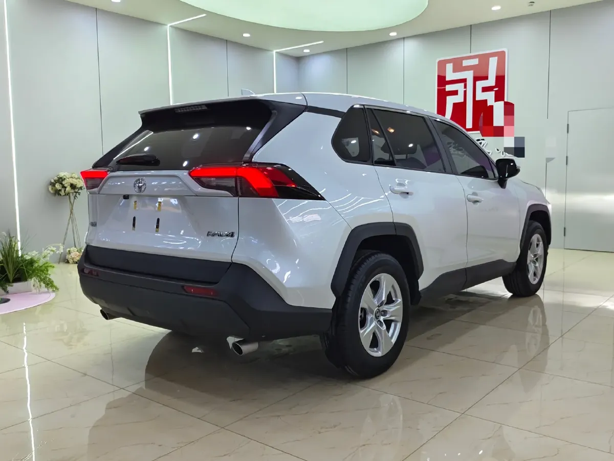 2021 Toyota RAV4 2.0L 171HP L4 CVT,autocango,china used car exporter,china ev exporter,chinese used car exporter,chinese used ev exporter