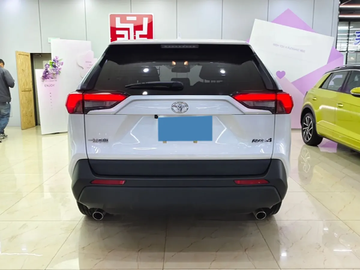 2021 Toyota RAV4 2.0L 171HP L4 CVT,autocango,china used car exporter,china ev exporter,chinese used car exporter,chinese used ev exporter