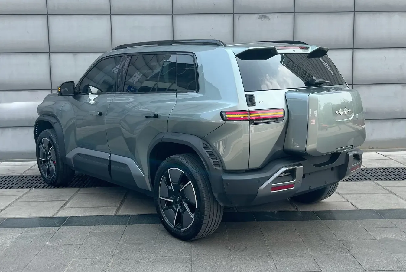 2025 FangChengBao Tai 3 BEV,autocango,china used car exporter,china ev exporter,chinese used car exporter,chinese used ev exporter