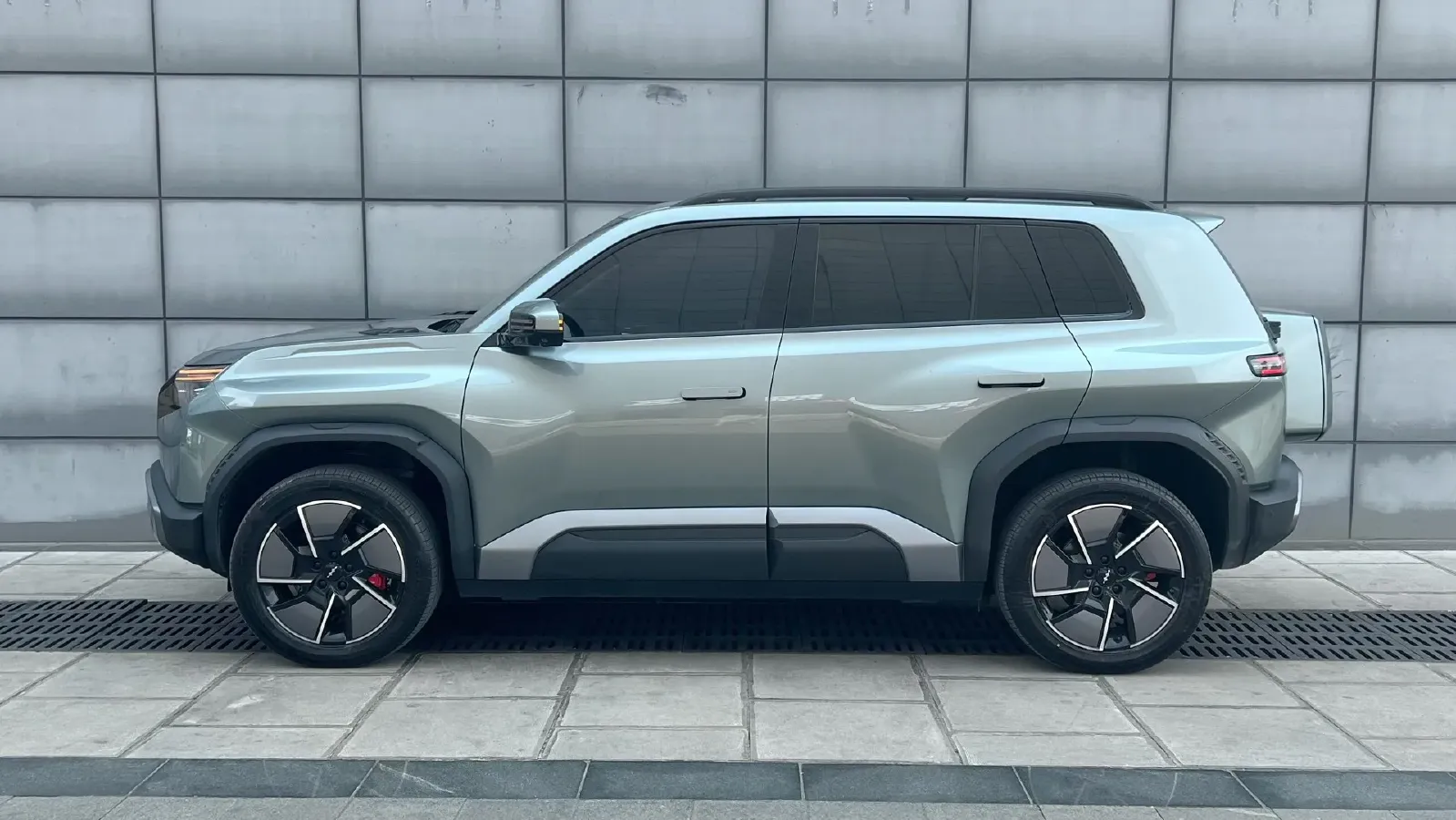 2025 FangChengBao Tai 3 BEV,autocango,china used car exporter,china ev exporter,chinese used car exporter,chinese used ev exporter