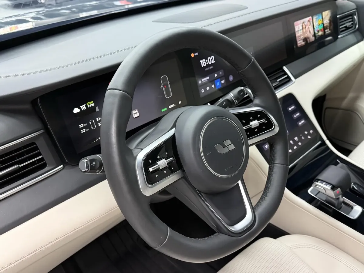 2021 Li ONE Range Extended 131HP REEV 40.5KWH,autocango,china used car exporter,china ev exporter,chinese used car exporter,chinese used ev exporter