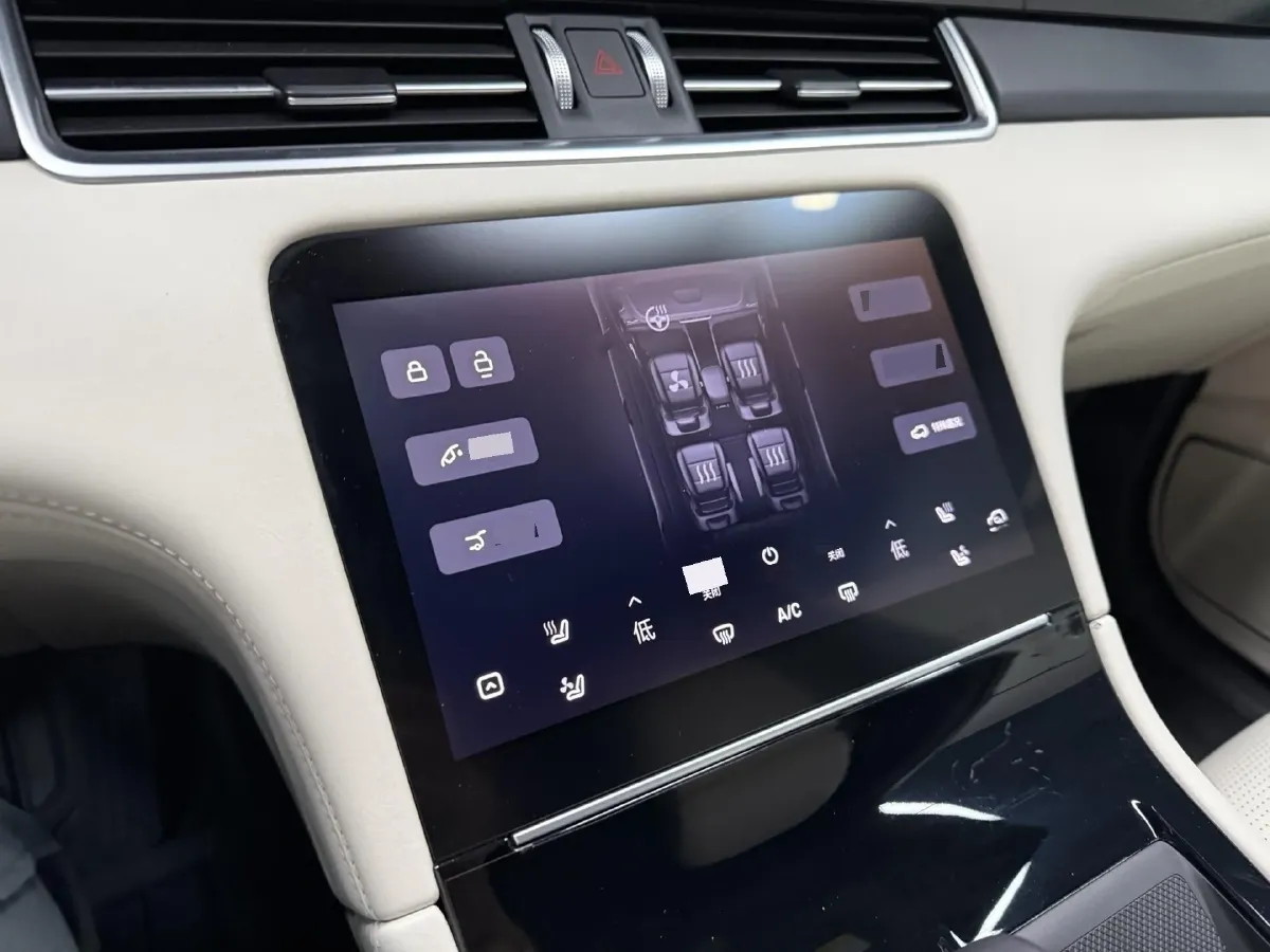 2021 Li ONE Range Extended 131HP REEV 40.5KWH,autocango,china used car exporter,china ev exporter,chinese used car exporter,chinese used ev exporter