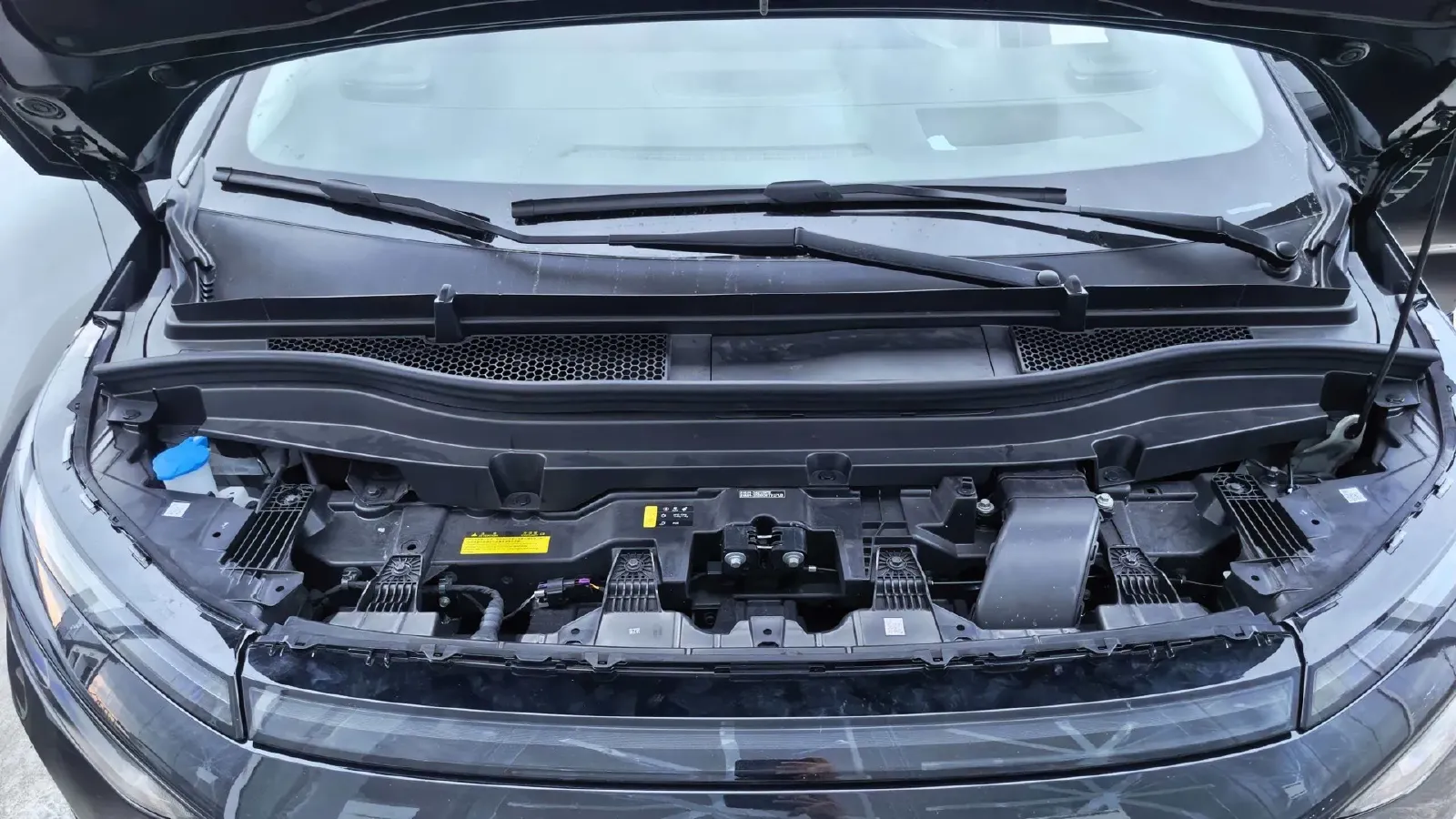 2026 Xpeng X9 REEV 150HP REEV,autocango,china used car exporter,china ev exporter,chinese used car exporter,chinese used ev exporter