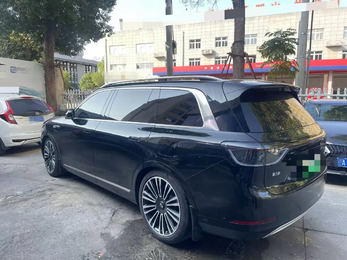 2024 AITO AITO M9 1.5T 152HP L4 REEV 42KWH,autocango,china used car exporter,china ev exporter,chinese used car exporter,chinese used ev exporter