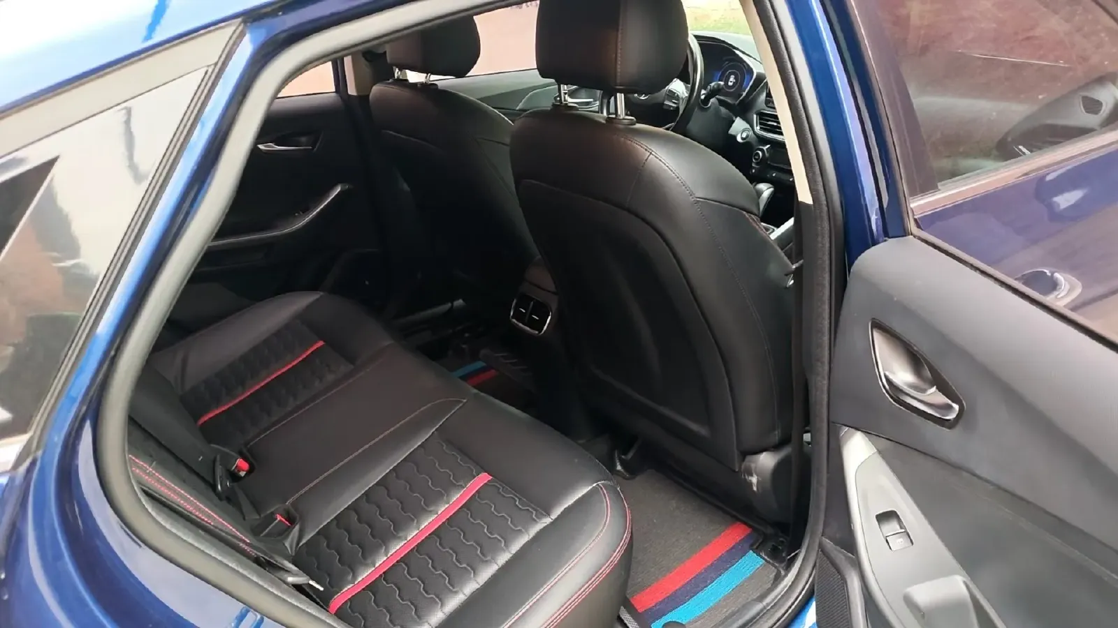 2019 Hyundai La Festa 1.6T 204HP L4 7DCT,autocango,china used car exporter,china ev exporter,chinese used car exporter,chinese used ev exporter