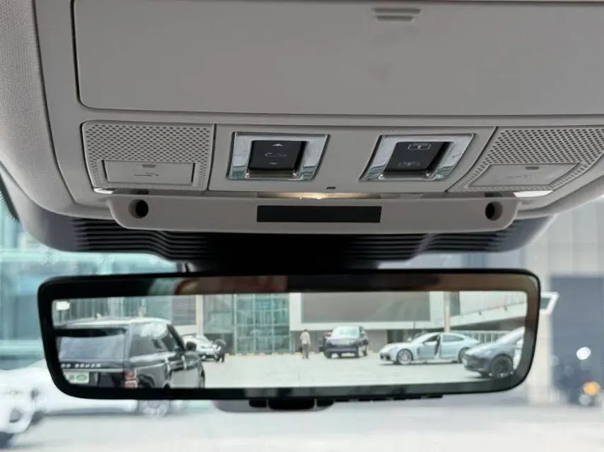 2024 Land Rover Range Rover Evoque 2.0T 249HP L4 9AT,autocango,china used car exporter,china ev exporter,chinese used car exporter,chinese used ev exporter